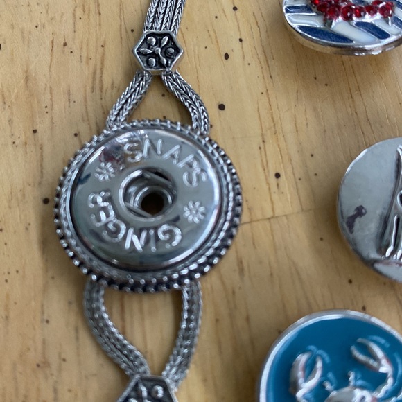 Bracelet - Picture 4 of 4